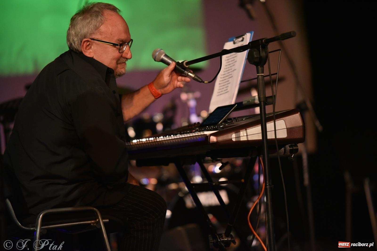 Zdjęcie w galerii na portalu naszraciborz.pl: Głosy dla raciborskiego Hospicjum. Wzruszający koncert w Strzesze [FOTO i WIDEO] wiadomości z regionu