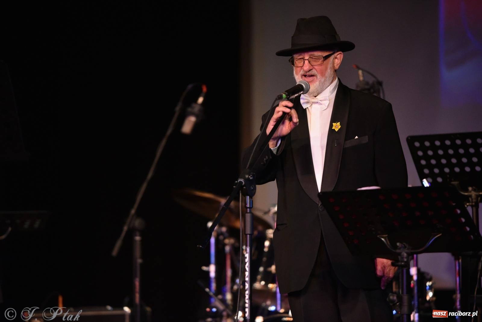 Zdjęcie w galerii na portalu naszraciborz.pl: Głosy dla raciborskiego Hospicjum. Wzruszający koncert w Strzesze [FOTO i WIDEO] wiadomości z regionu