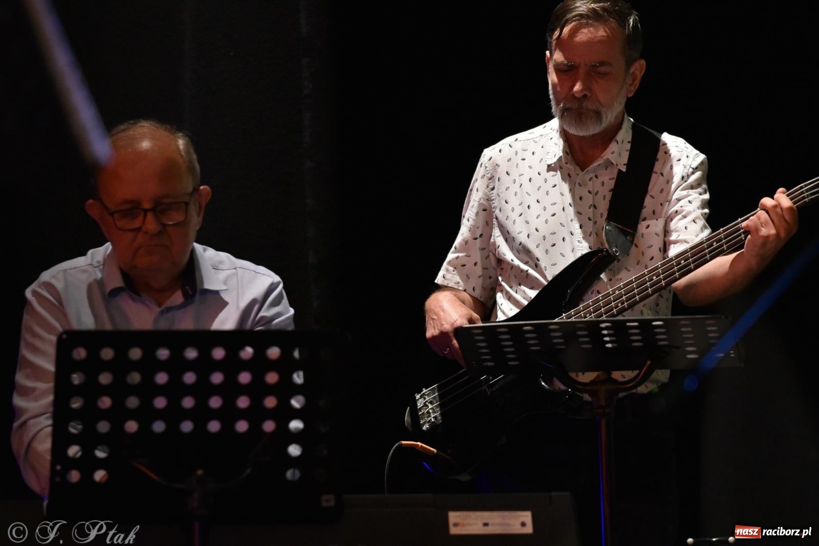 Zdjęcie w galerii na portalu naszraciborz.pl: Głosy dla raciborskiego Hospicjum. Wzruszający koncert w Strzesze [FOTO i WIDEO] wiadomości z regionu