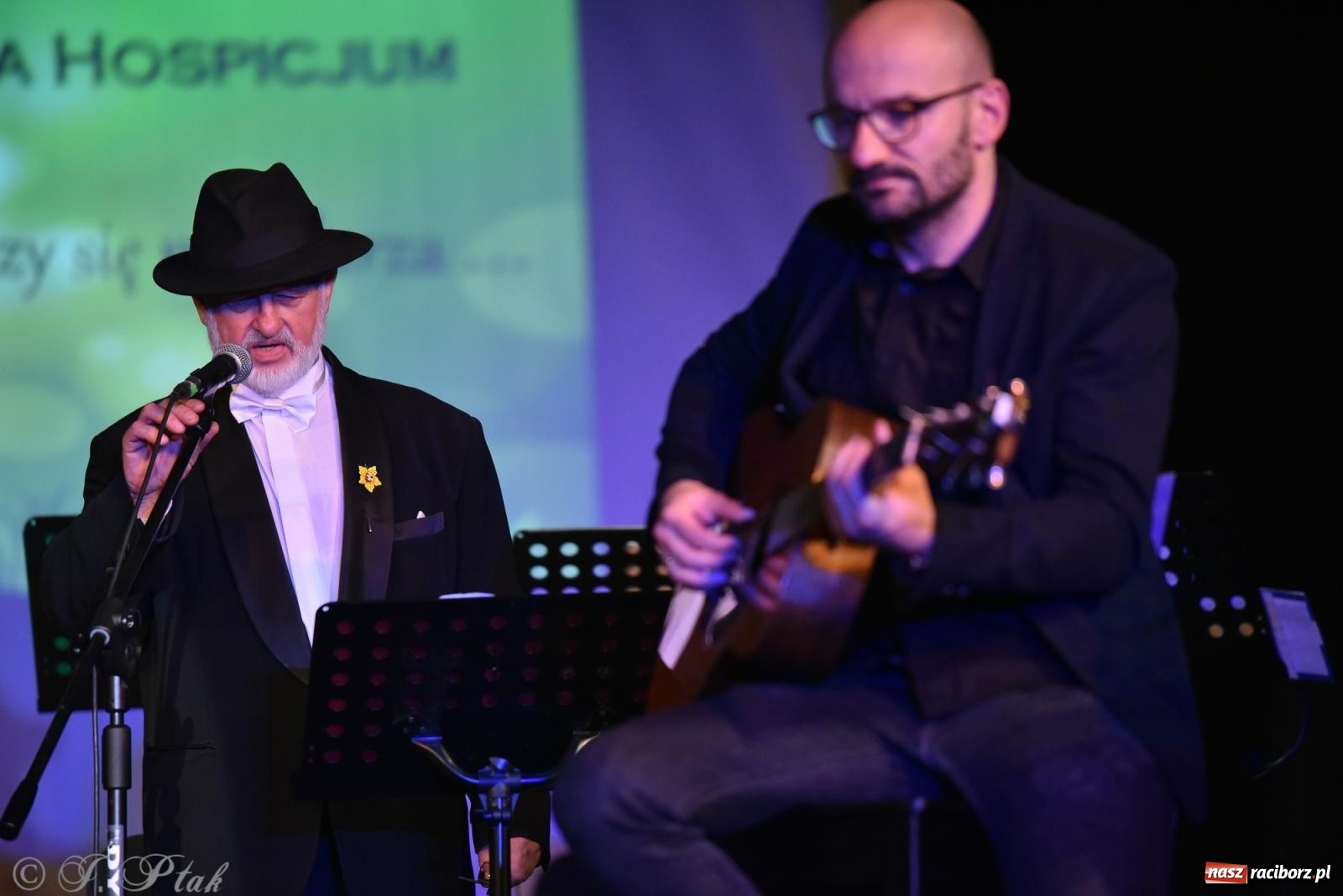 Zdjęcie w galerii na portalu naszraciborz.pl: Głosy dla raciborskiego Hospicjum. Wzruszający koncert w Strzesze [FOTO i WIDEO] wiadomości z regionu