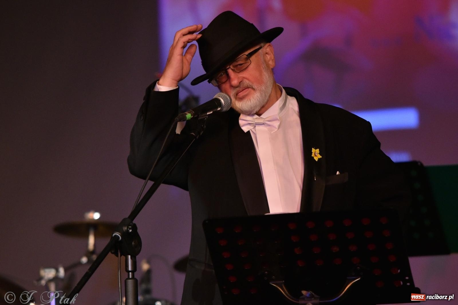 Zdjęcie w galerii na portalu naszraciborz.pl: Głosy dla raciborskiego Hospicjum. Wzruszający koncert w Strzesze [FOTO i WIDEO] wiadomości z regionu