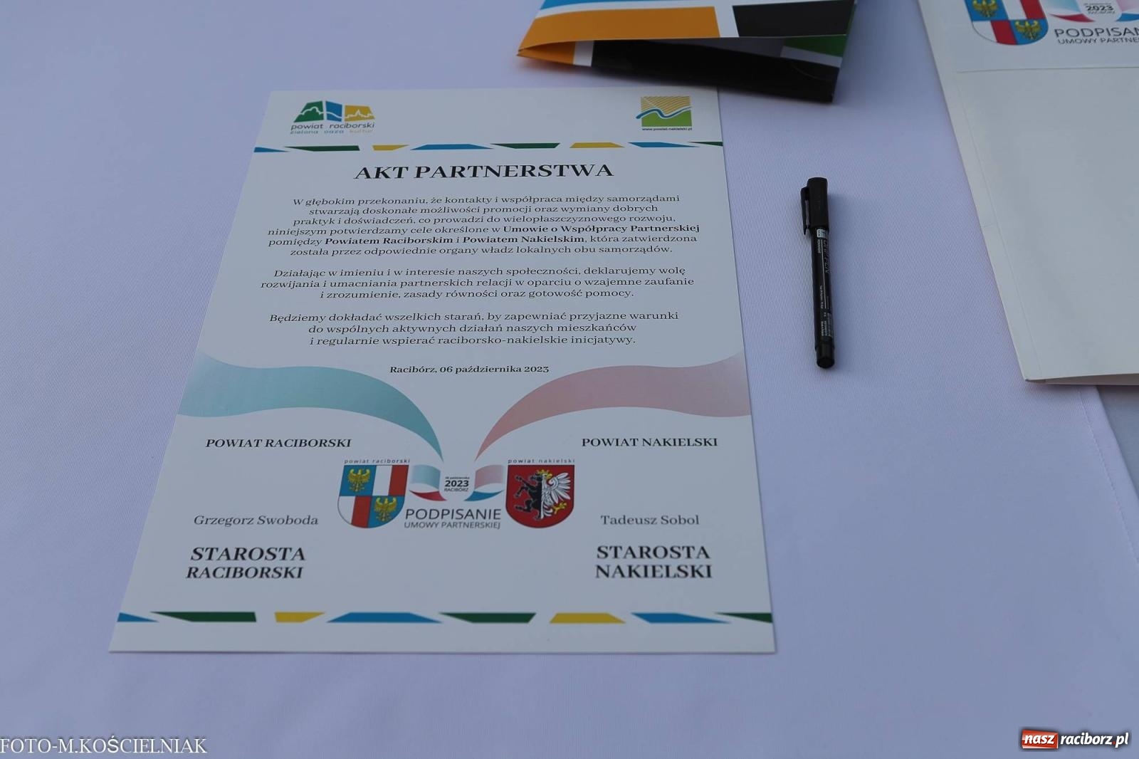 Zdjęcie w galerii na portalu naszraciborz.pl: Powiaty raciborski i nakielski podpisały umowę partnerską wiadomości z regionu