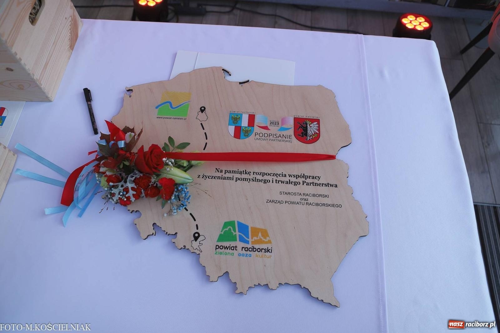 Zdjęcie w galerii na portalu naszraciborz.pl: Powiaty raciborski i nakielski podpisały umowę partnerską wiadomości z regionu