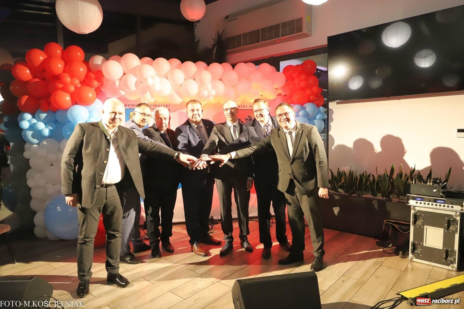 Zdjęcie w galerii na portalu naszraciborz.pl: Powiaty raciborski i nakielski podpisały umowę partnerską wiadomości z regionu