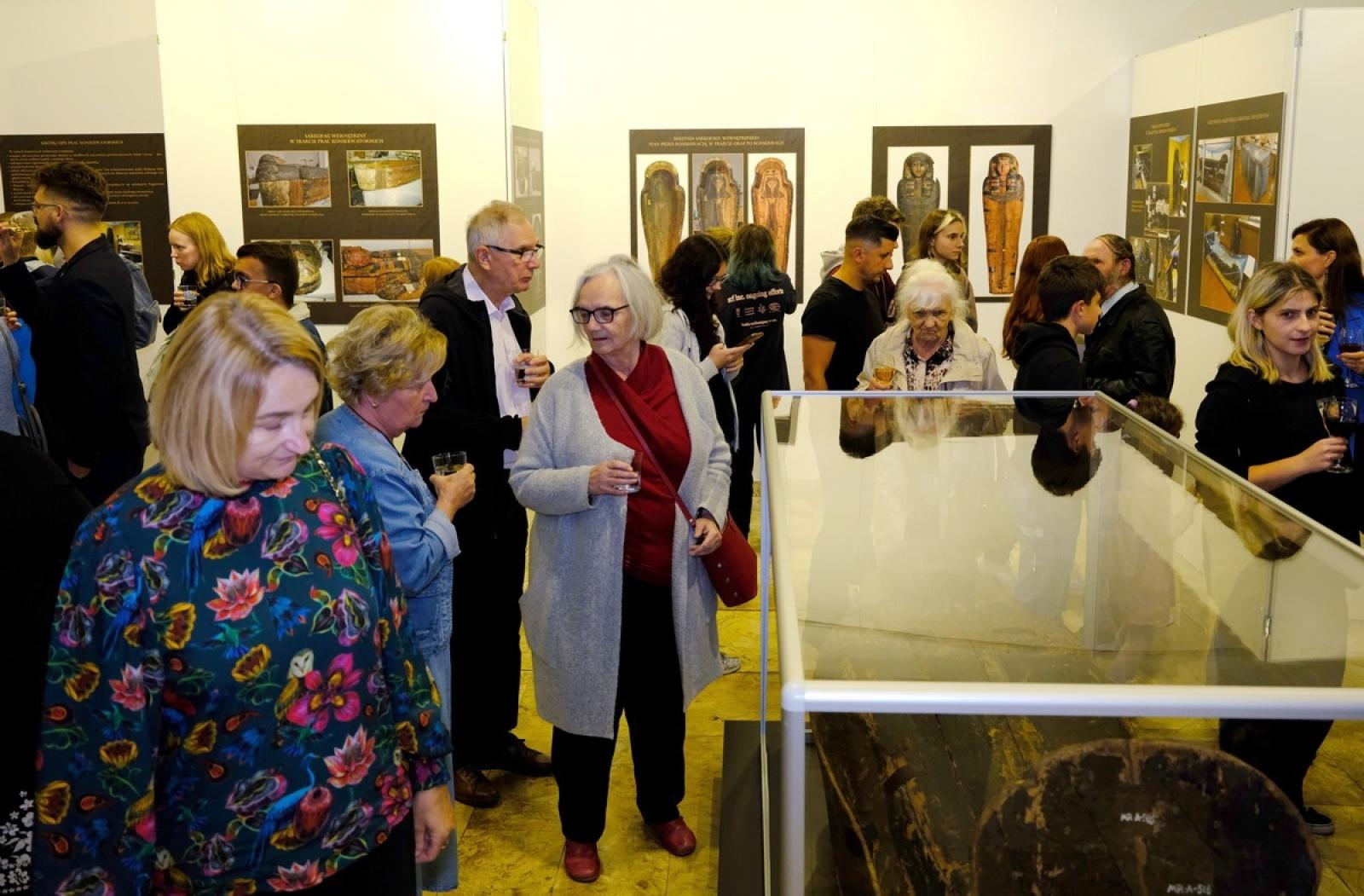 Zdjęcie w galerii na portalu naszraciborz.pl: Tajemnice Starożytnego Egiptu na wystawie w Raciborzu wiadomości z regionu