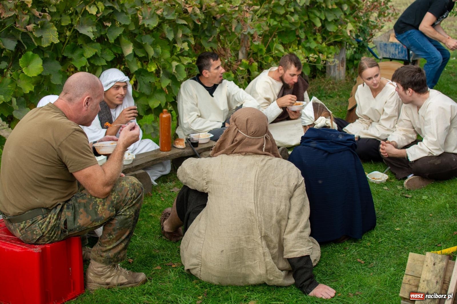 Zdjęcie w galerii na portalu naszraciborz.pl: W Krowiarkach jak w Ziemi Świętej. Winobranie 2023 [FOTO i WIDEO] wiadomości z regionu