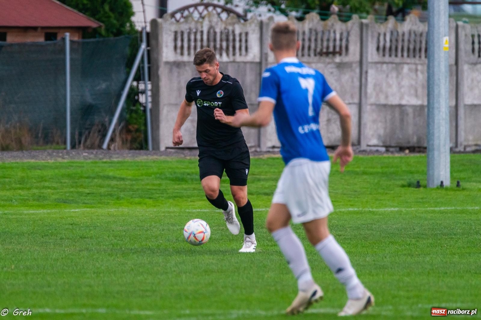 Zdjęcie w galerii na portalu naszraciborz.pl: Klasa okręgowa. LKS Krzyżanowice znów zwycięski [FOTO] wiadomości z regionu