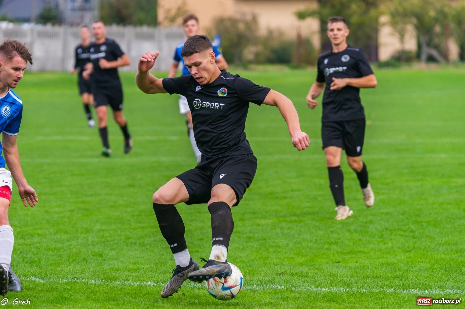 Zdjęcie w galerii na portalu naszraciborz.pl: Klasa okręgowa. LKS Krzyżanowice znów zwycięski [FOTO] wiadomości z regionu