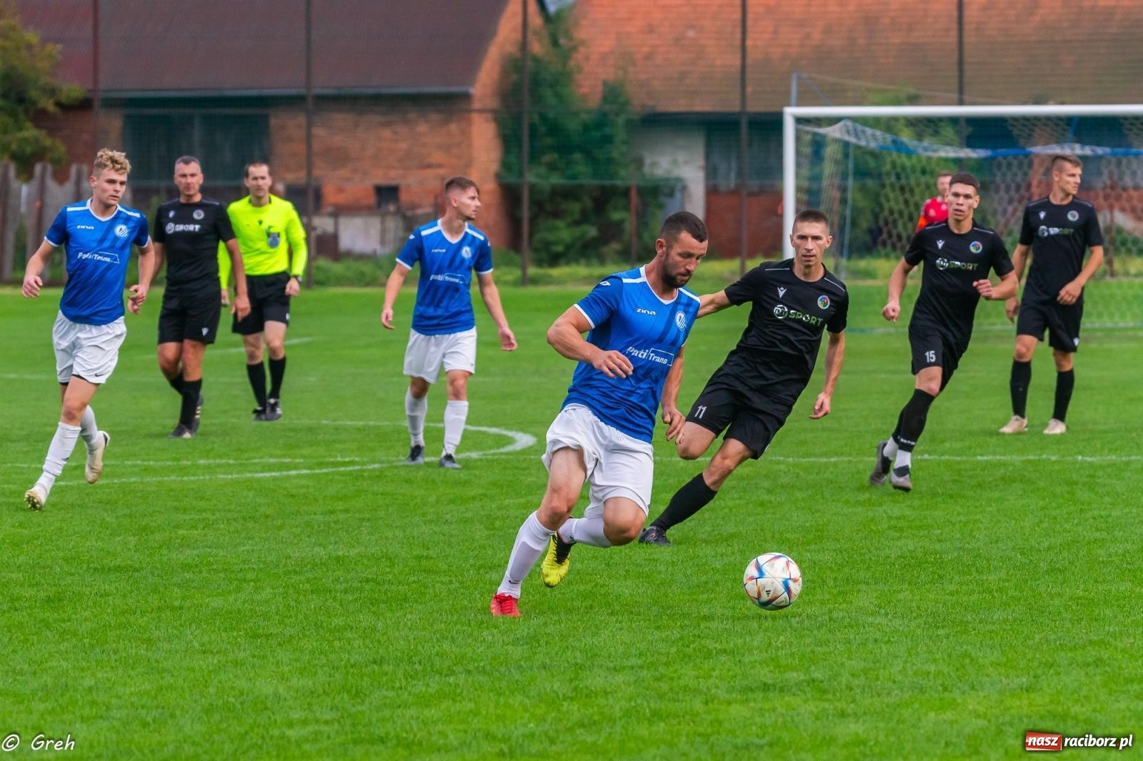 Zdjęcie w galerii na portalu naszraciborz.pl: Klasa okręgowa. LKS Krzyżanowice znów zwycięski [FOTO] wiadomości z regionu