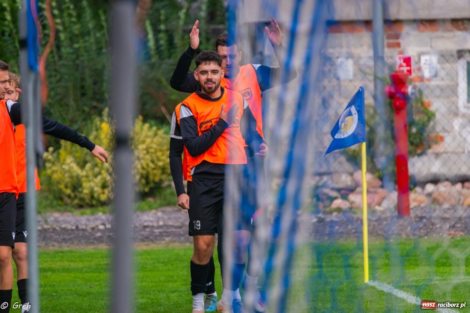 Zdjęcie w galerii na portalu naszraciborz.pl: Klasa okręgowa. LKS Krzyżanowice znów zwycięski [FOTO] wiadomości z regionu