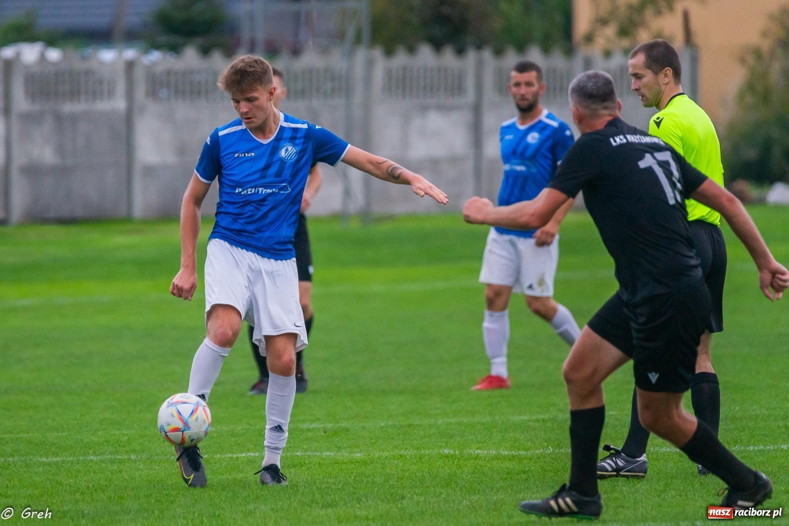 Zdjęcie w galerii na portalu naszraciborz.pl: Klasa okręgowa. LKS Krzyżanowice znów zwycięski [FOTO] wiadomości z regionu