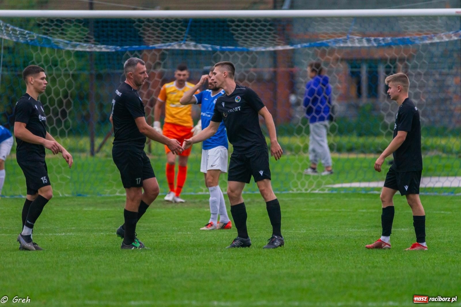 Zdjęcie w galerii na portalu naszraciborz.pl: Klasa okręgowa. LKS Krzyżanowice znów zwycięski [FOTO] wiadomości z regionu