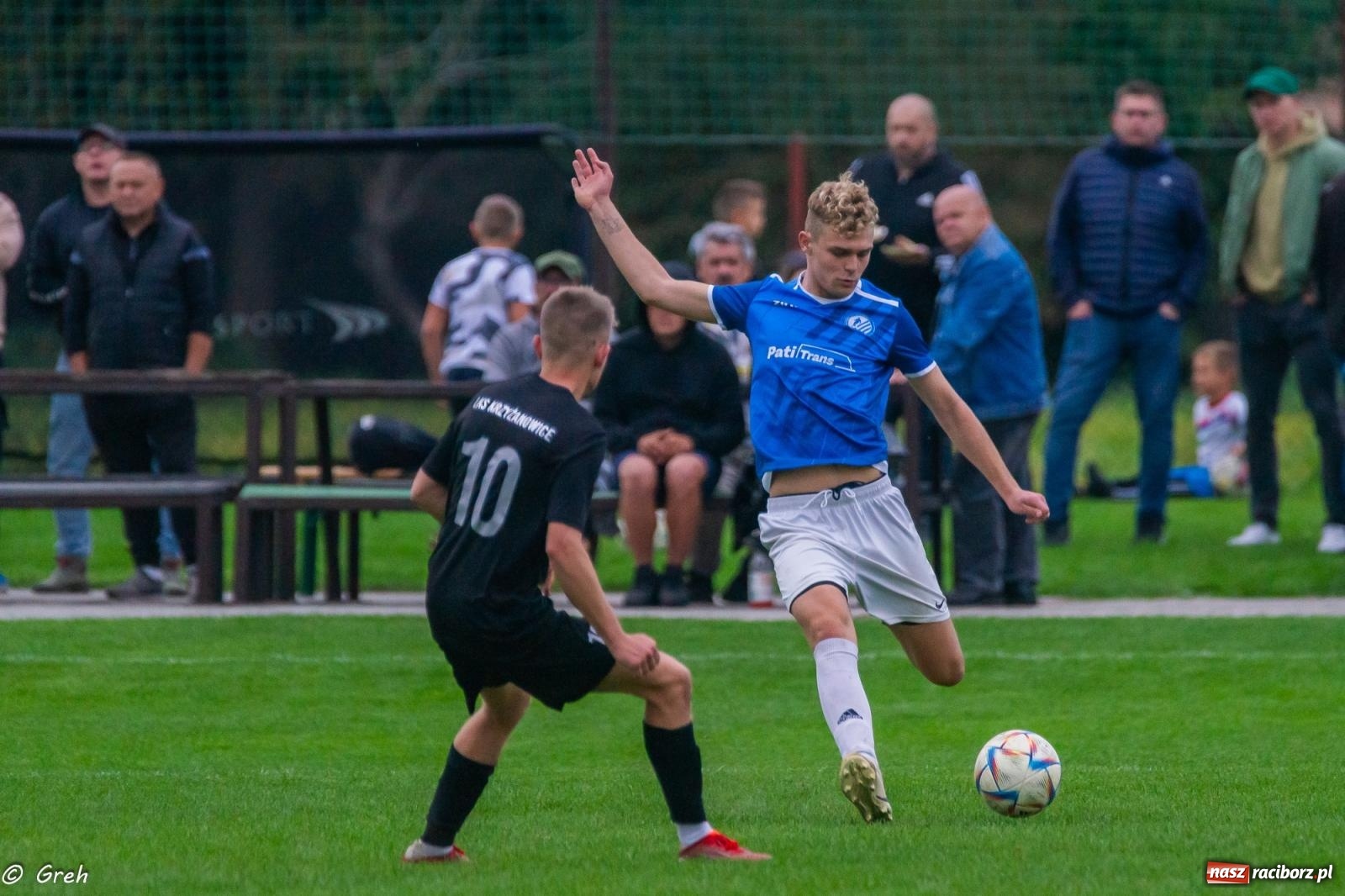 Zdjęcie w galerii na portalu naszraciborz.pl: Klasa okręgowa. LKS Krzyżanowice znów zwycięski [FOTO] wiadomości z regionu