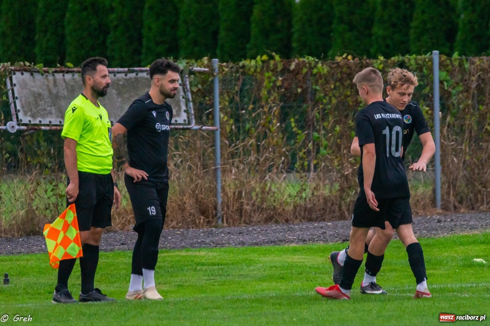 Zdjęcie w galerii na portalu naszraciborz.pl: Klasa okręgowa. LKS Krzyżanowice znów zwycięski [FOTO] wiadomości z regionu