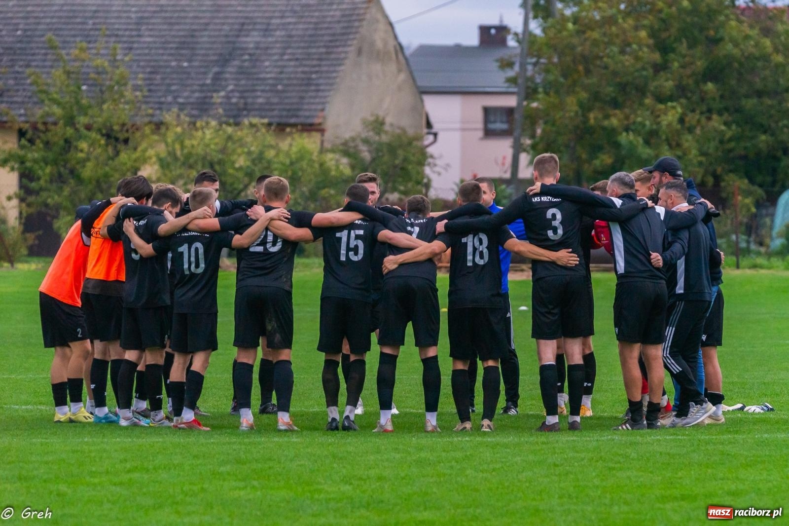 Zdjęcie w galerii na portalu naszraciborz.pl: Klasa okręgowa. LKS Krzyżanowice znów zwycięski [FOTO] wiadomości z regionu