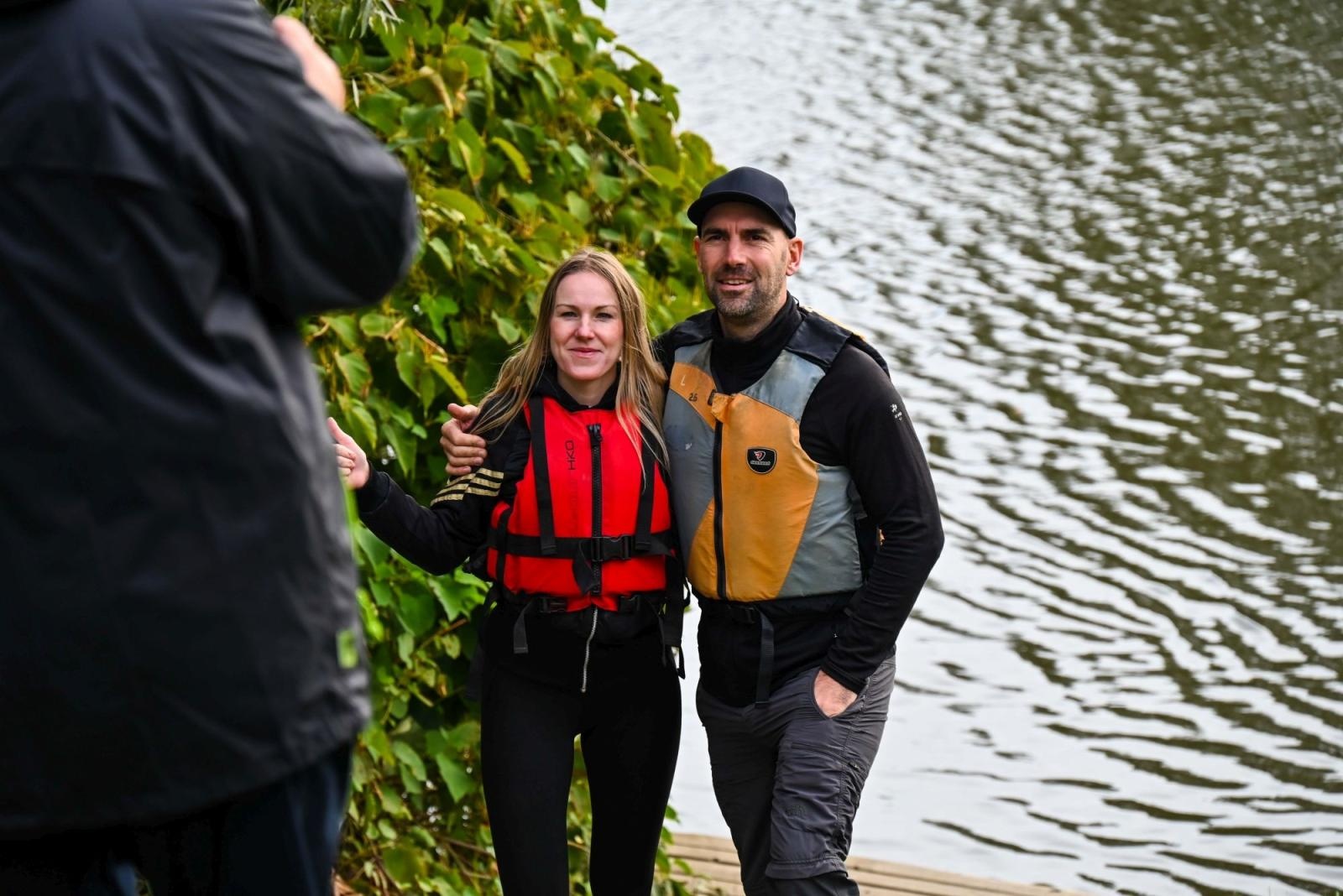 Zdjęcie w galerii na portalu naszraciborz.pl: Wodniacy chowają sprzęt. Meandry Odry oficjalnie zamknięte wiadomości z regionu