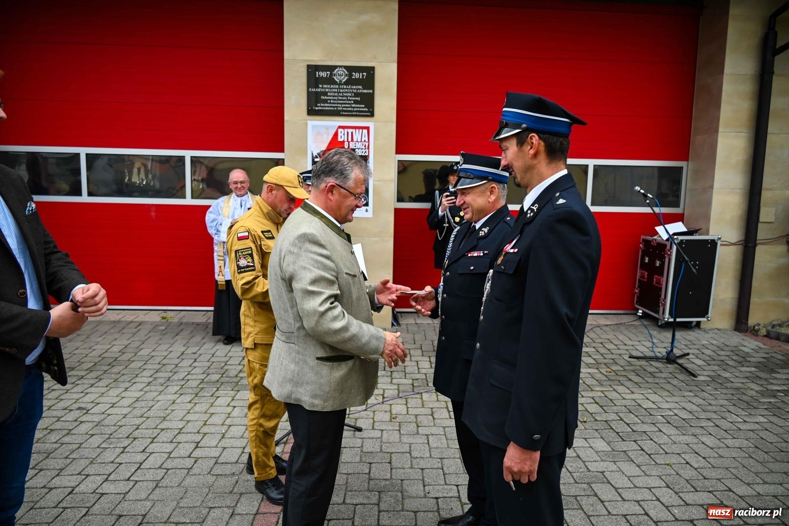 Zdjęcie w galerii na portalu naszraciborz.pl: Nowa łódź dla OSP Krzyżanowice wiadomości z regionu