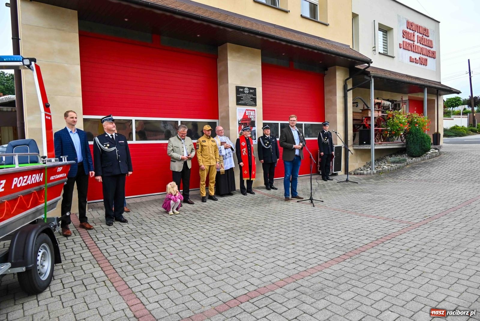 Zdjęcie w galerii na portalu naszraciborz.pl: Nowa łódź dla OSP Krzyżanowice wiadomości z regionu
