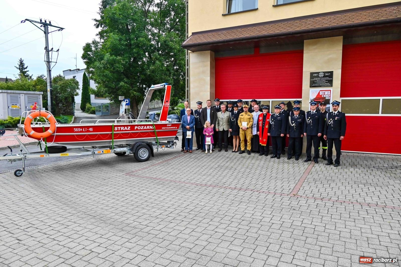 Zdjęcie w galerii na portalu naszraciborz.pl: Nowa łódź dla OSP Krzyżanowice wiadomości z regionu