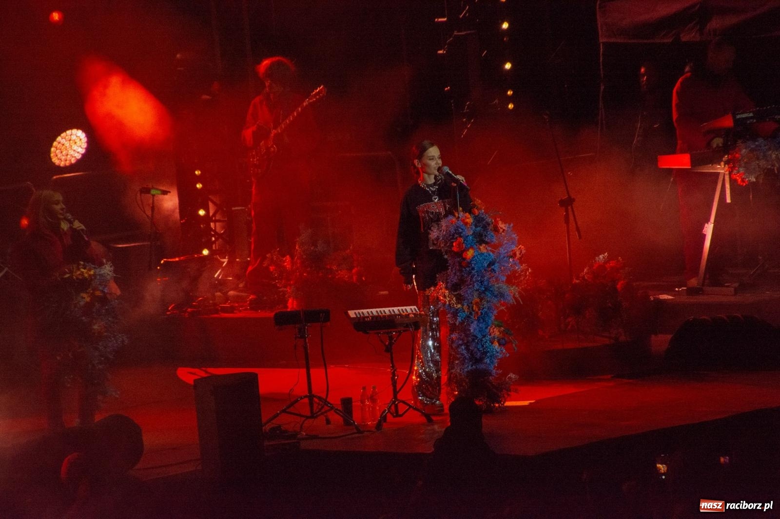 Zdjęcie w galerii na portalu naszraciborz.pl: Natalia Szroeder - koncert na zamku w Raciborzu [FOTO i WIDEO] wiadomości z regionu