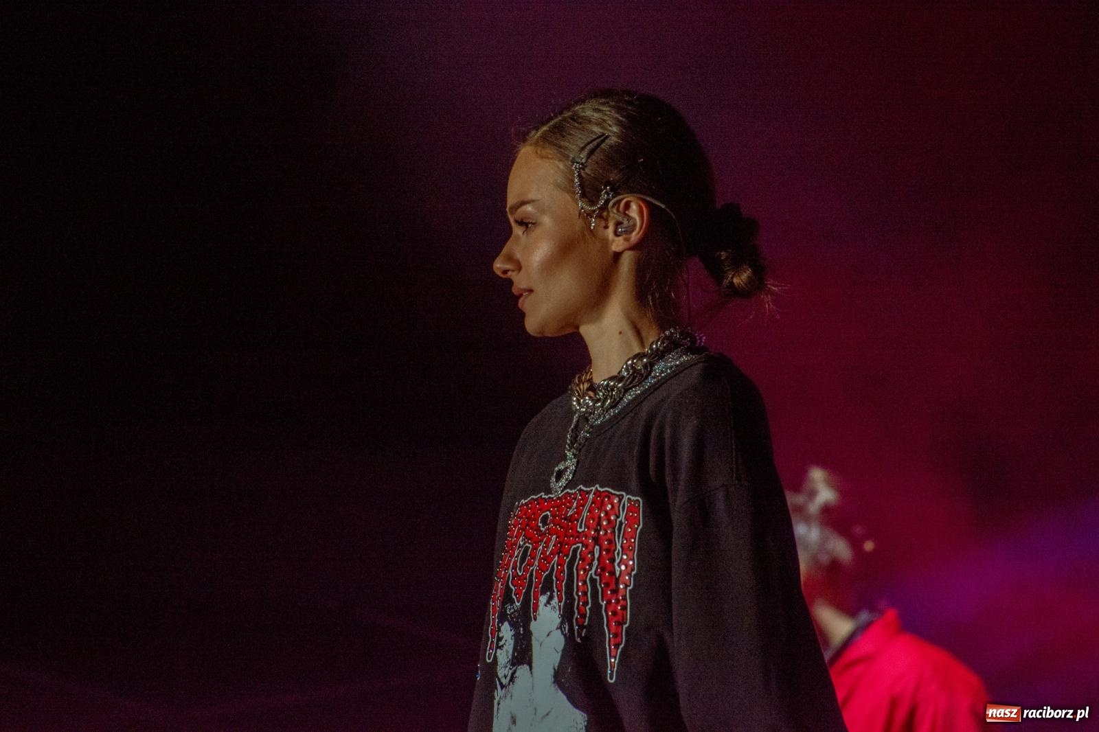 Zdjęcie w galerii na portalu naszraciborz.pl: Natalia Szroeder - koncert na zamku w Raciborzu [FOTO i WIDEO] wiadomości z regionu