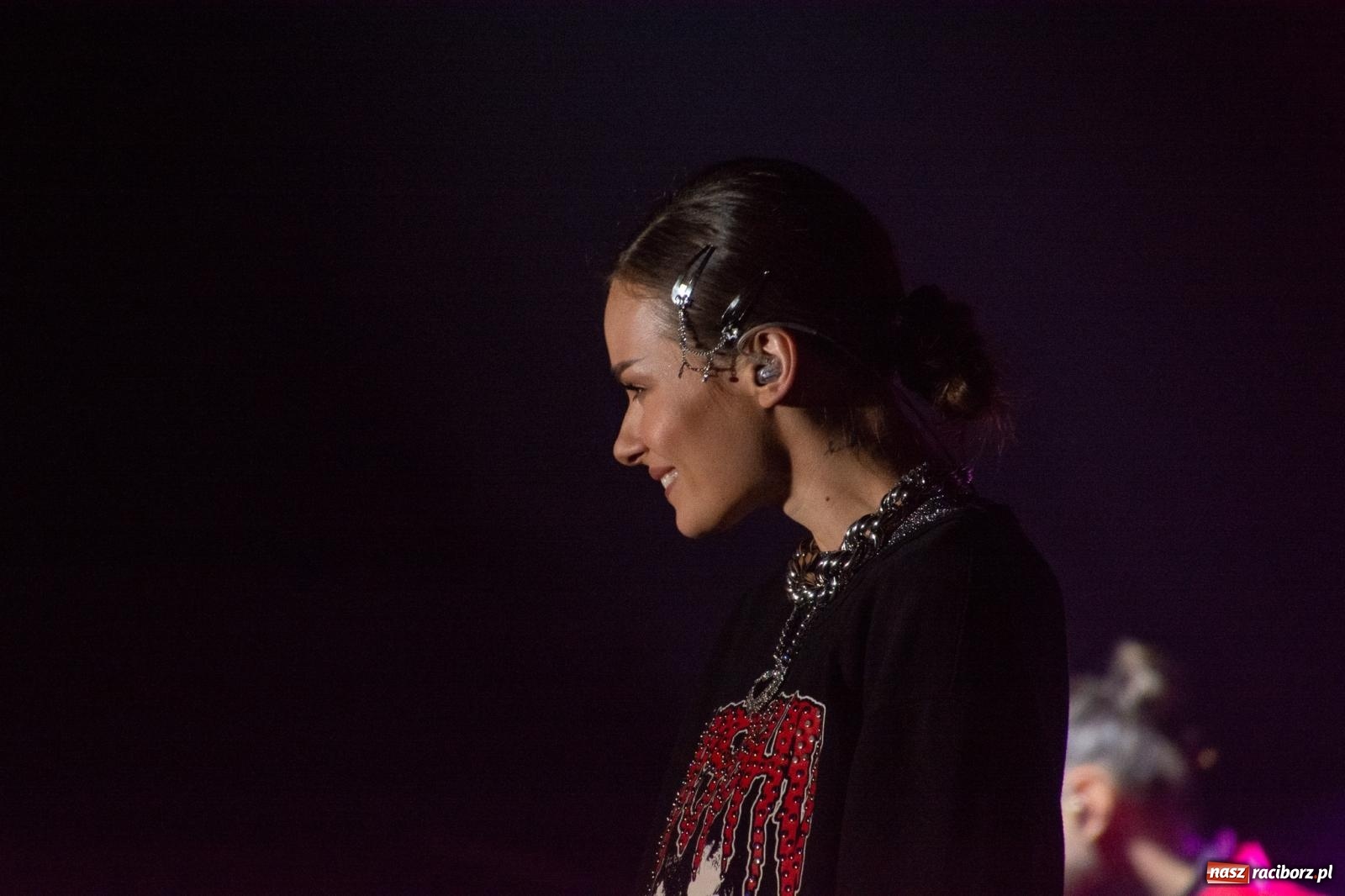 Zdjęcie w galerii na portalu naszraciborz.pl: Natalia Szroeder - koncert na zamku w Raciborzu [FOTO i WIDEO] wiadomości z regionu