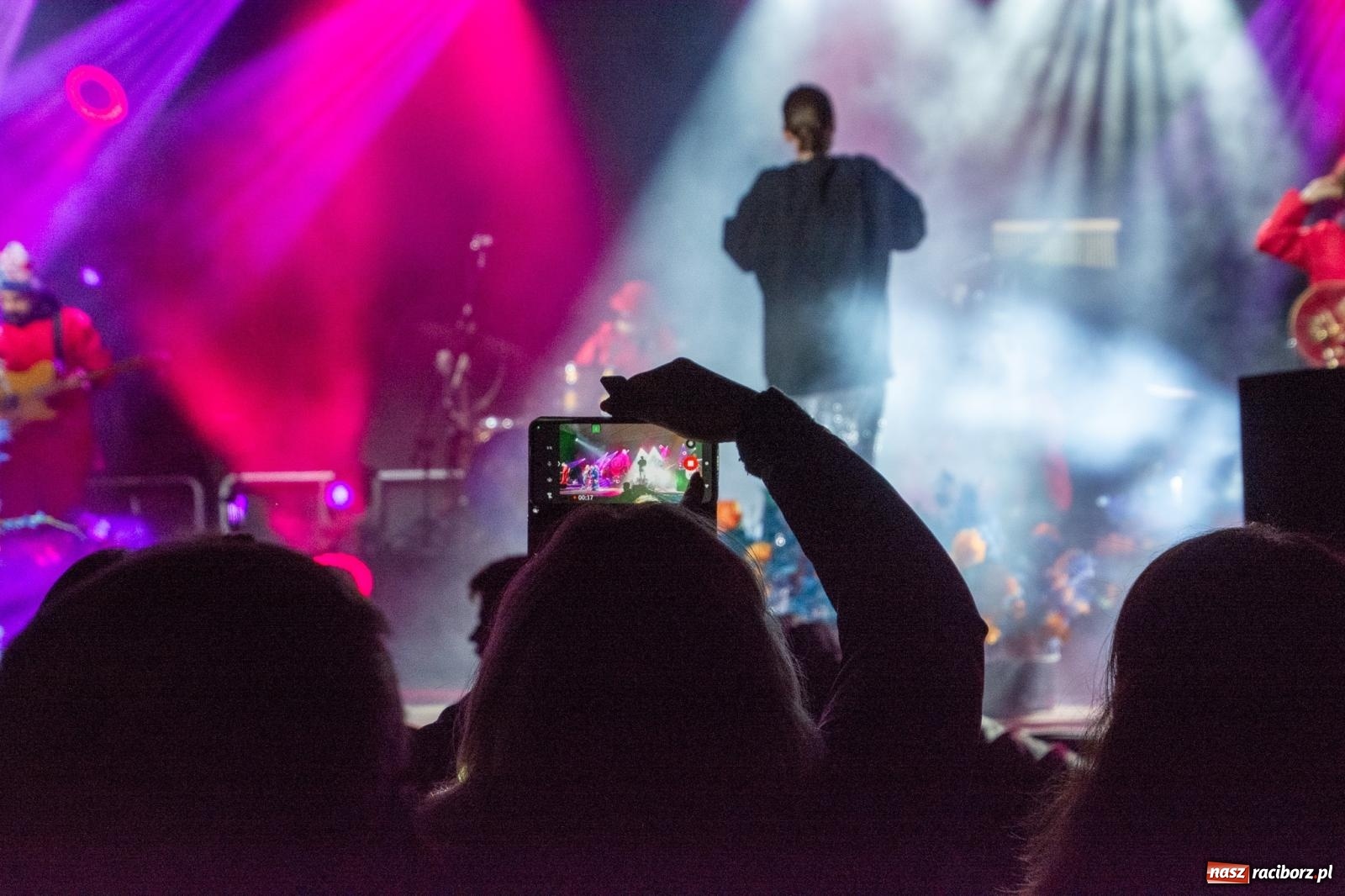 Zdjęcie w galerii na portalu naszraciborz.pl: Natalia Szroeder - koncert na zamku w Raciborzu [FOTO i WIDEO] wiadomości z regionu