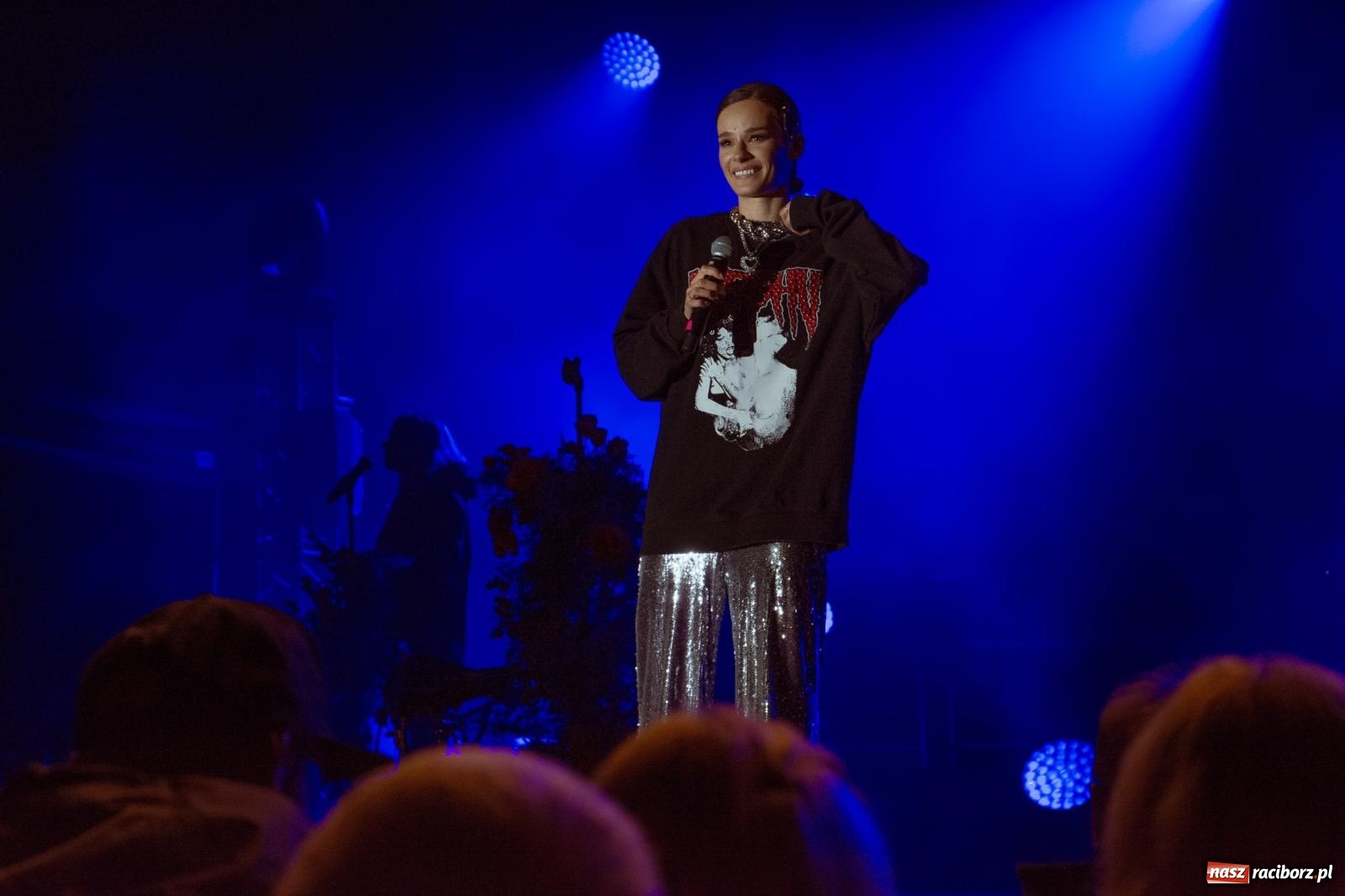 Zdjęcie w galerii na portalu naszraciborz.pl: Natalia Szroeder - koncert na zamku w Raciborzu [FOTO i WIDEO] wiadomości z regionu