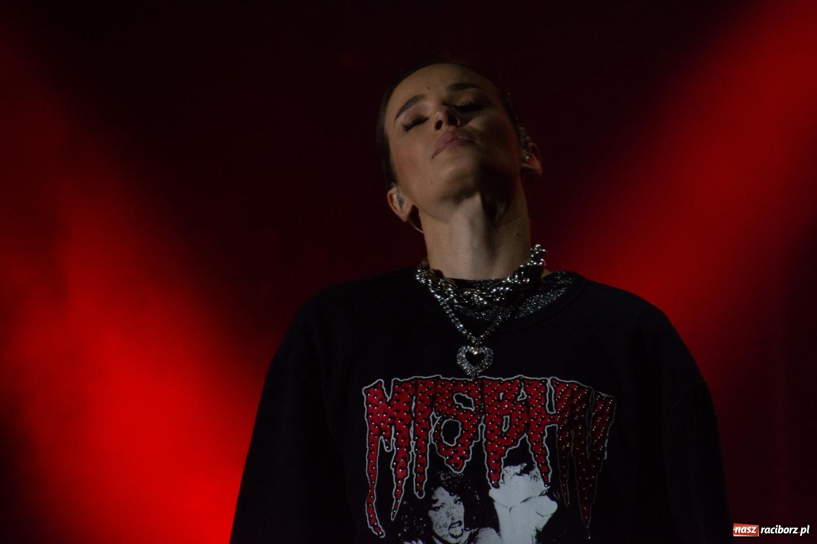 Zdjęcie w galerii na portalu naszraciborz.pl: Natalia Szroeder - koncert na zamku w Raciborzu [FOTO i WIDEO] wiadomości z regionu