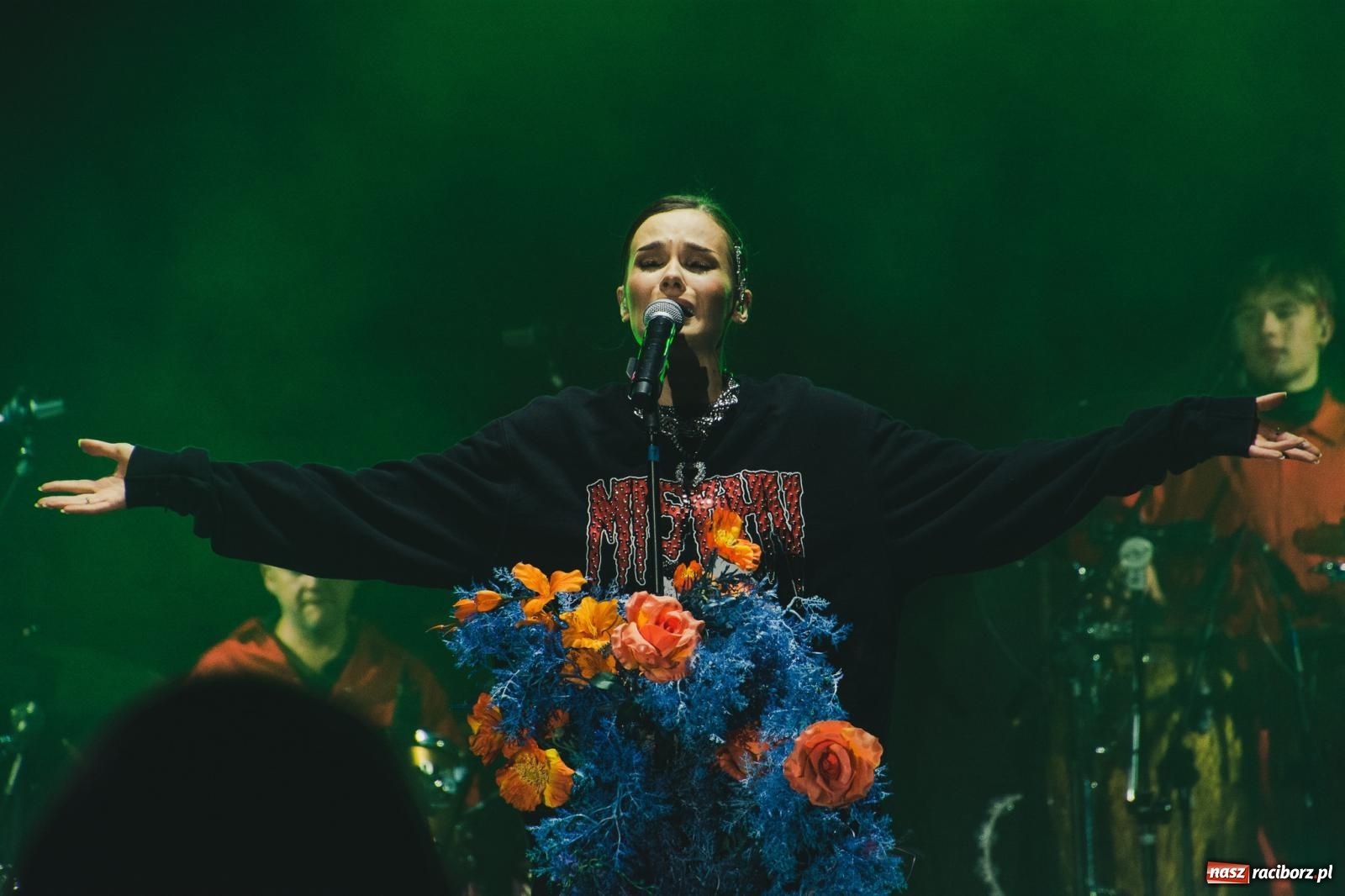 Zdjęcie w galerii na portalu naszraciborz.pl: Natalia Szroeder - koncert na zamku w Raciborzu [FOTO i WIDEO] wiadomości z regionu