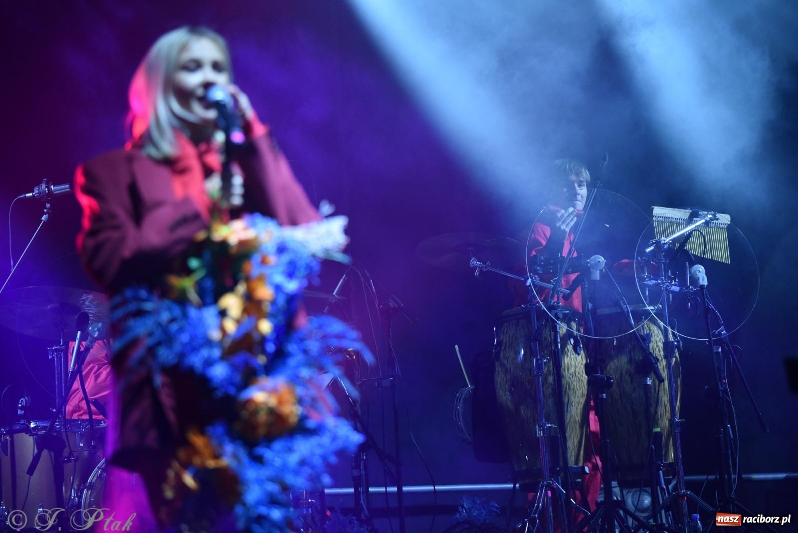 Zdjęcie w galerii na portalu naszraciborz.pl: Natalia Szroeder - koncert na zamku w Raciborzu [FOTO i WIDEO] wiadomości z regionu