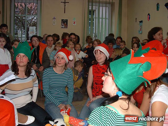 Zdjęcie w galerii na portalu naszraciborz.pl: Święty Mikołaj w Caritasie wiadomości z regionu