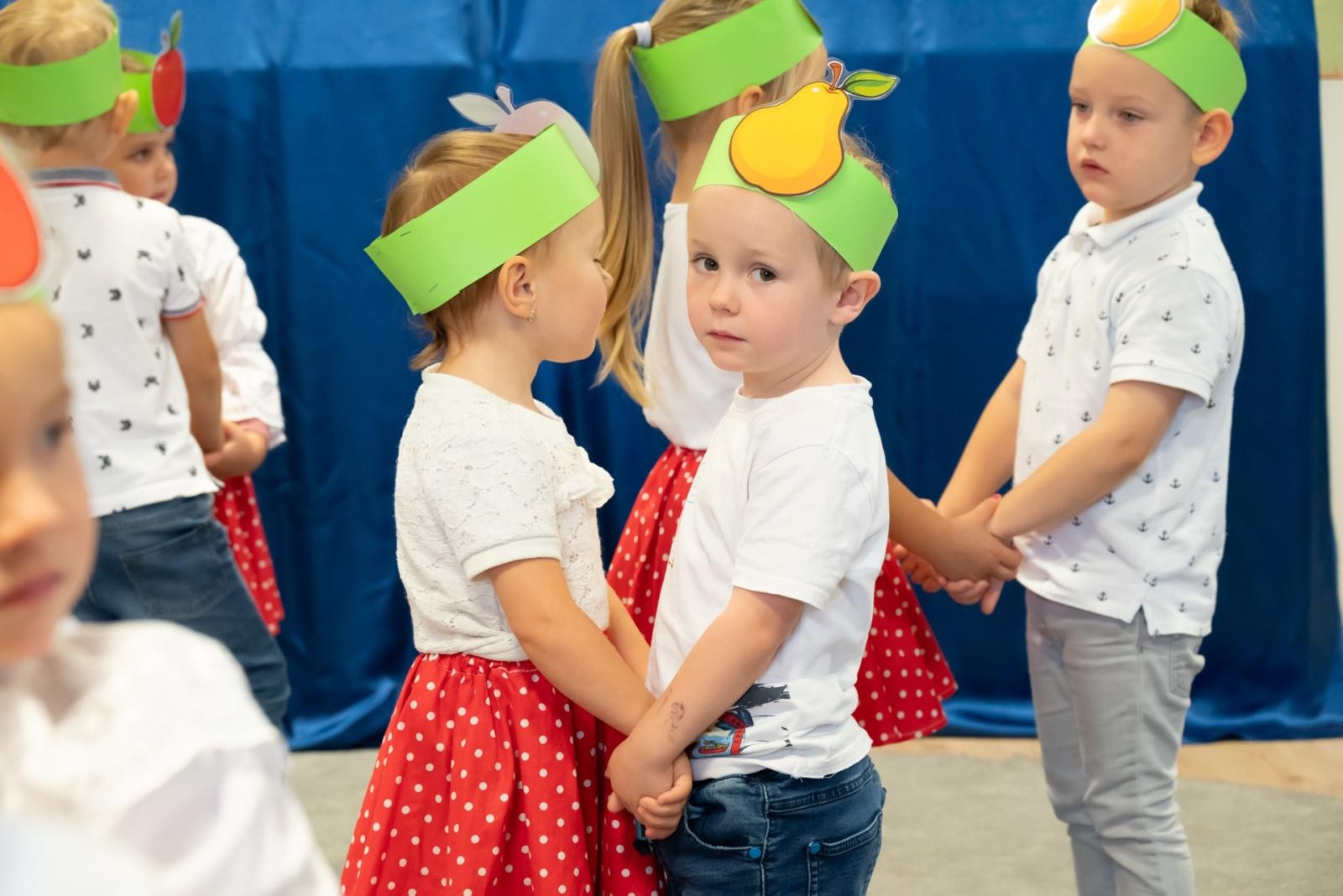 Zdjęcie w galerii na portalu naszraciborz.pl:  Radość w bieńkowickim przedszkolu. Otwarto nowy plac zabaw wiadomości z regionu