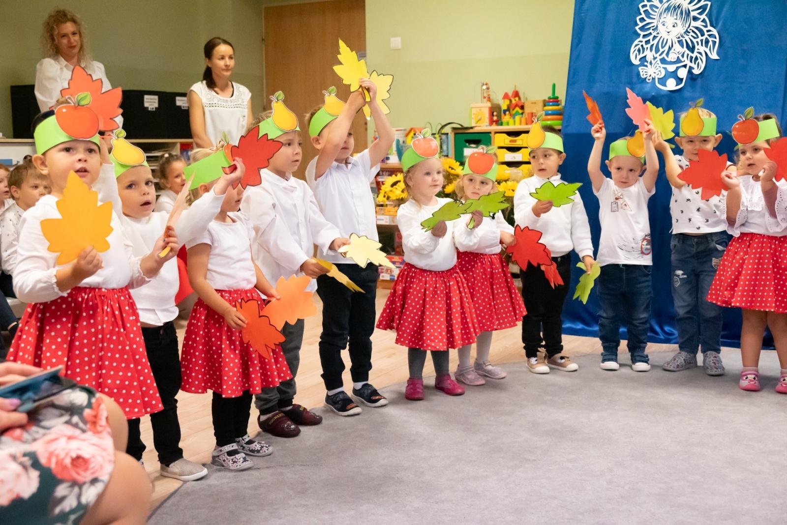Zdjęcie w galerii na portalu naszraciborz.pl:  Radość w bieńkowickim przedszkolu. Otwarto nowy plac zabaw wiadomości z regionu