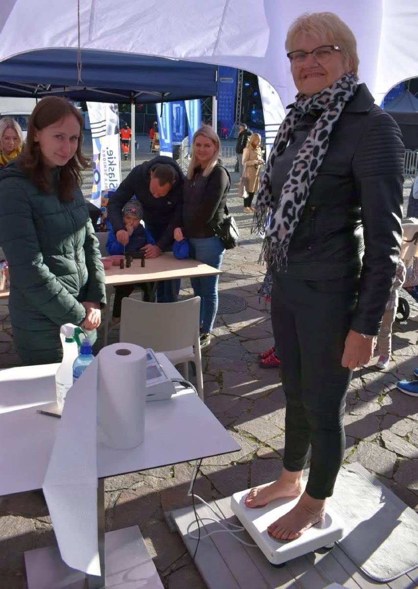 Zdjęcie w galerii na portalu naszraciborz.pl: Fundusze Europejskie. Nowa Energia! Tak było na pikniku na zamku wiadomości z regionu