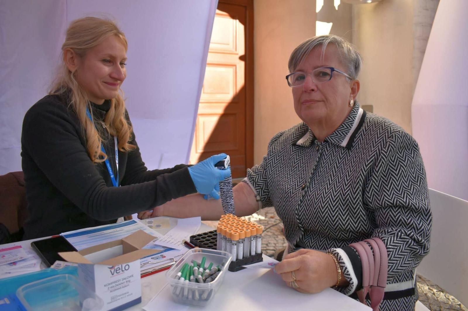 Zdjęcie w galerii na portalu naszraciborz.pl: Fundusze Europejskie. Nowa Energia! Tak było na pikniku na zamku wiadomości z regionu