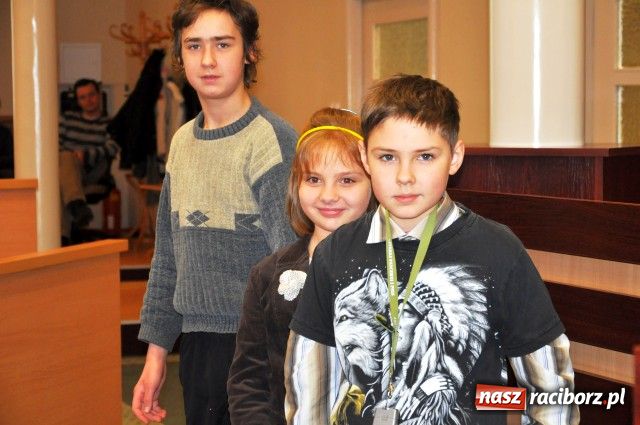 Zdjęcie w galerii na portalu naszraciborz.pl: Nagrodzili zjeżdżających na byle czym wiadomości z regionu