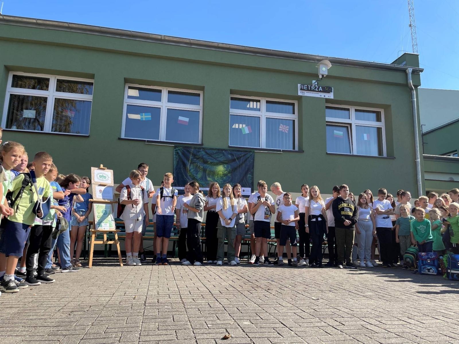 Zdjęcie w galerii na portalu naszraciborz.pl: Ziemia, powietrze, woda. Projekt w Bieńkowicach wiadomości z regionu