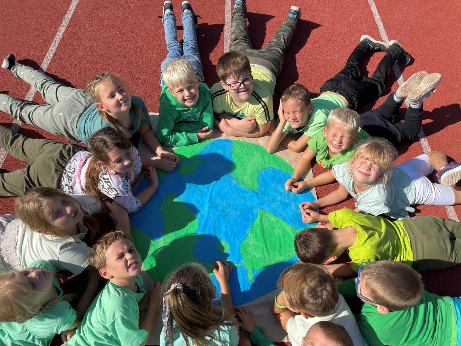 Zdjęcie w galerii na portalu naszraciborz.pl: Ziemia, powietrze, woda. Projekt w Bieńkowicach wiadomości z regionu