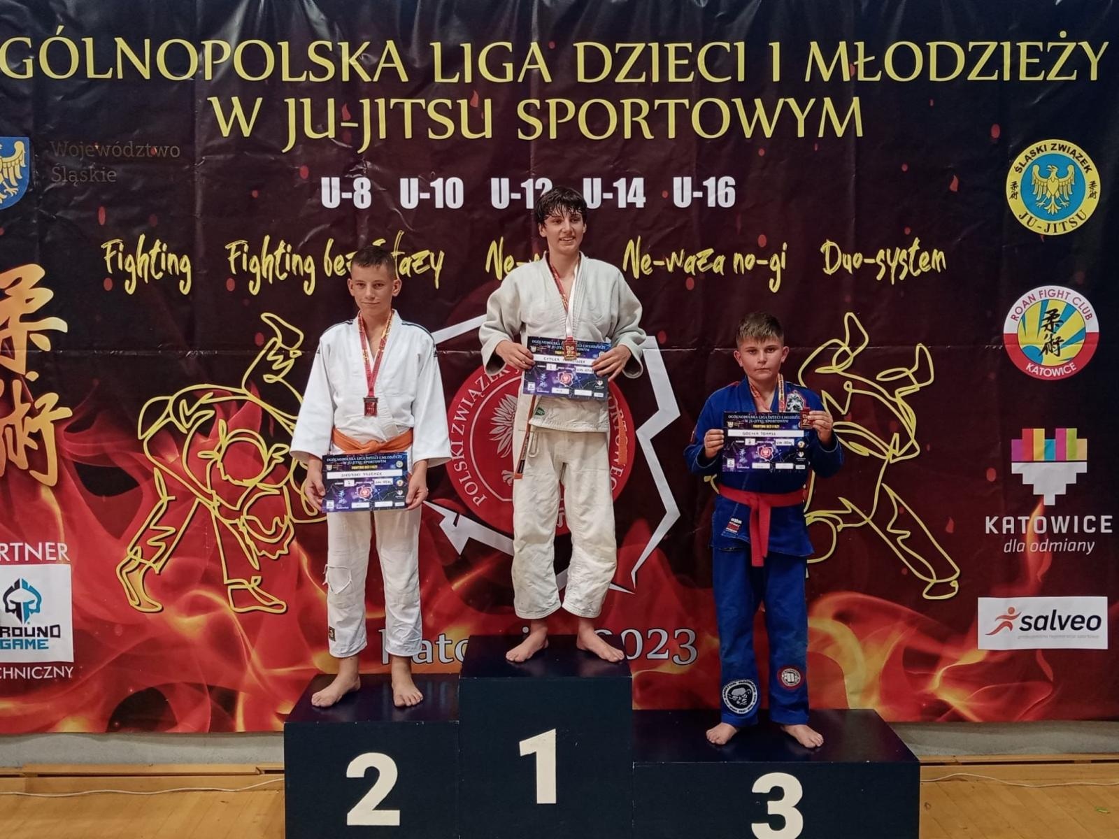 Zdjęcie w galerii na portalu naszraciborz.pl: Młodzi zawodnicy Łamatora na podium wiadomości z regionu