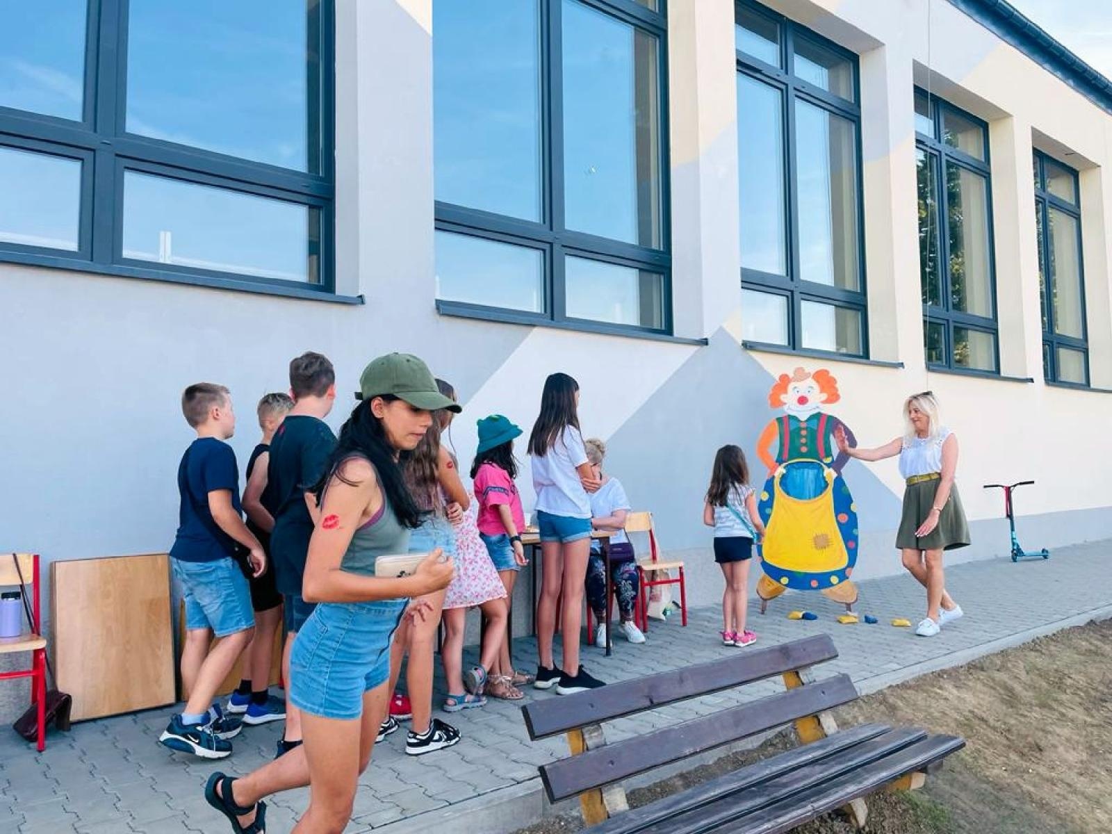 Zdjęcie w galerii na portalu naszraciborz.pl: Segregujesz - świat ratujesz. Ekologiczny wrzesień w Markowicach wiadomości z regionu