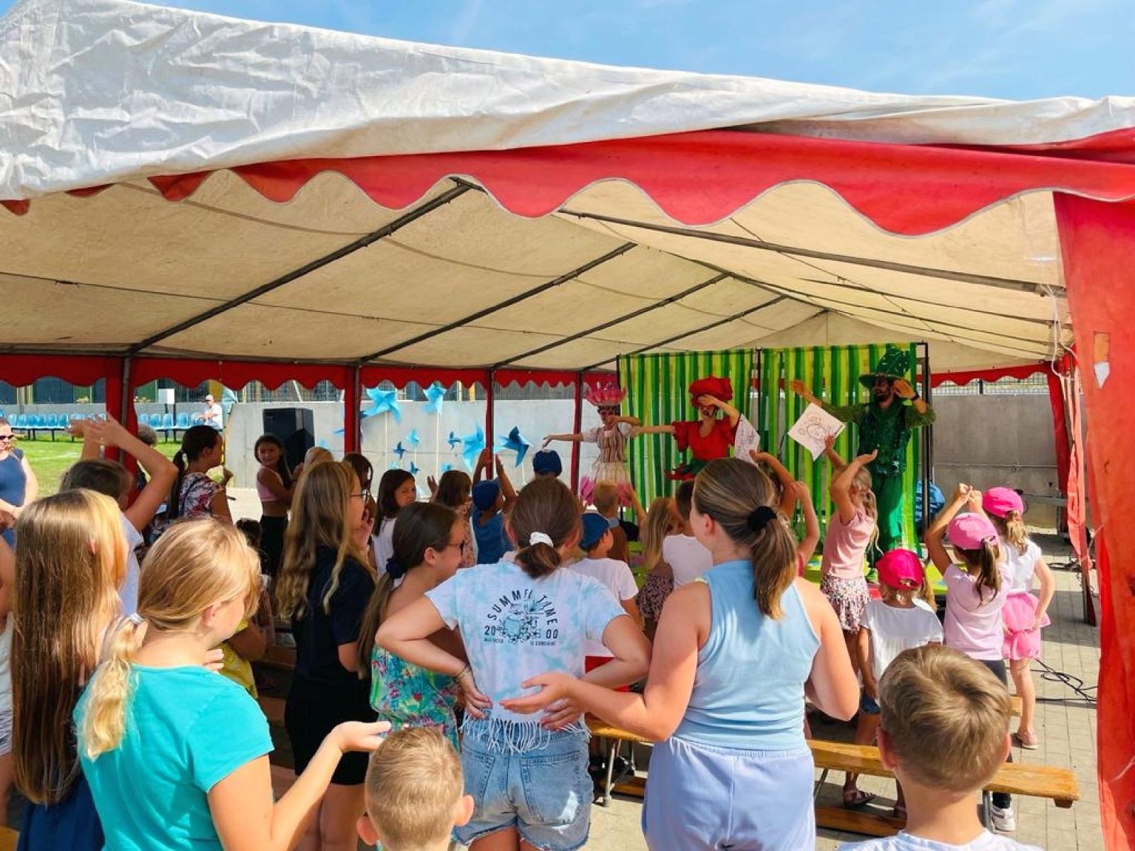 Zdjęcie w galerii na portalu naszraciborz.pl: Segregujesz - świat ratujesz. Ekologiczny wrzesień w Markowicach wiadomości z regionu