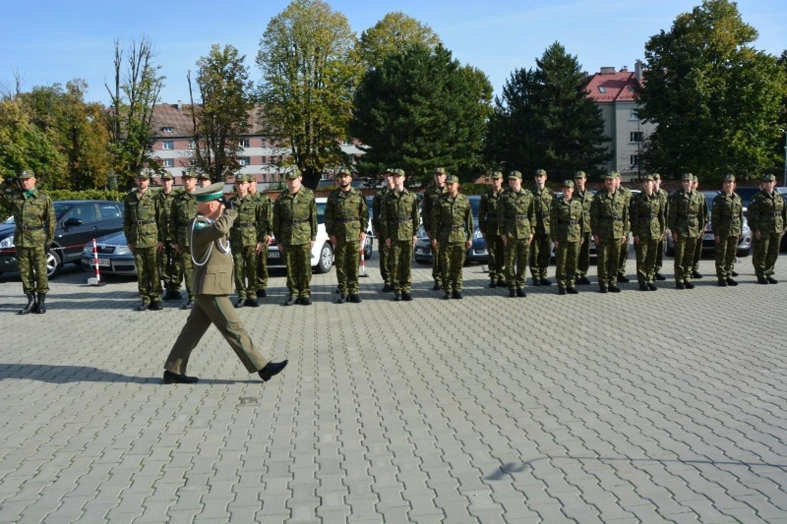 Zdjęcie w galerii na portalu naszraciborz.pl: Uroczyste ślubowanie nowych funkcjonariuszy Śląskiego Oddziału Straży Granicznej w Raciborzu wiadomości z regionu