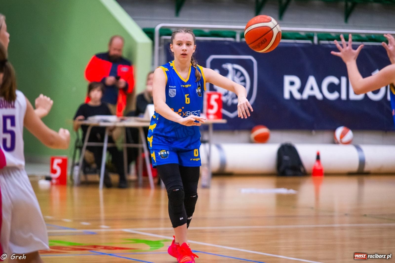 Zdjęcie w galerii na portalu naszraciborz.pl: Koszykówka. Nie zawsze można być zwycięzcą [FOTO i WIDEO] wiadomości z regionu