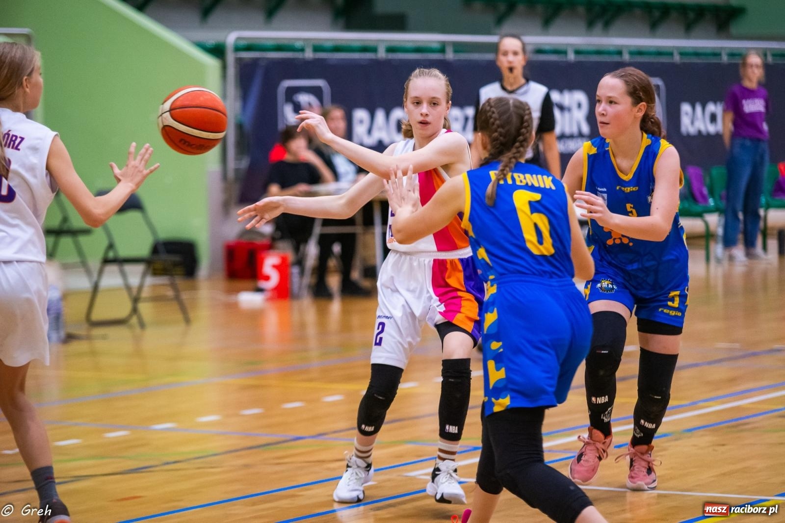 Zdjęcie w galerii na portalu naszraciborz.pl: Koszykówka. Nie zawsze można być zwycięzcą [FOTO i WIDEO] wiadomości z regionu