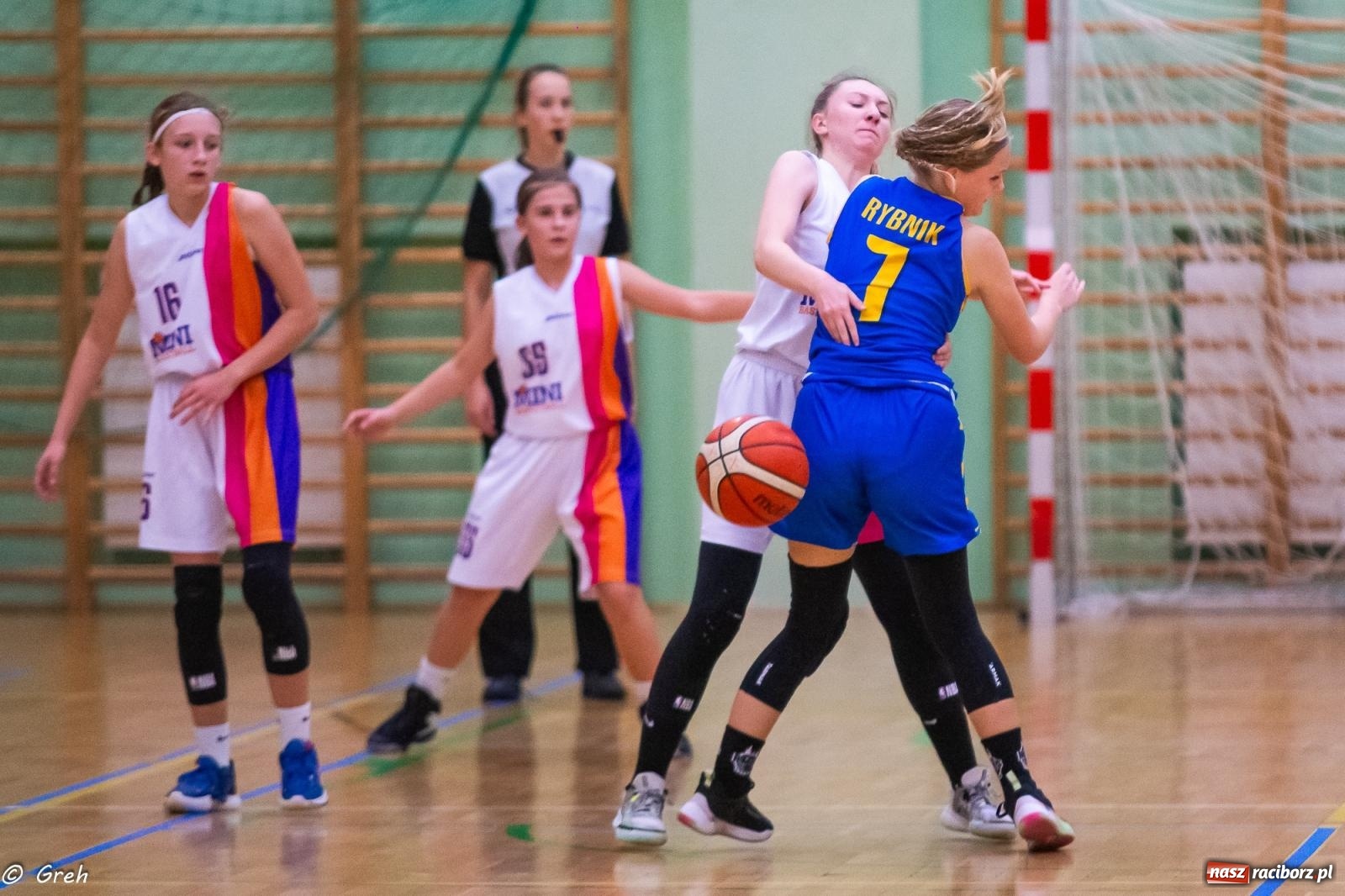 Zdjęcie w galerii na portalu naszraciborz.pl: Koszykówka. Nie zawsze można być zwycięzcą [FOTO i WIDEO] wiadomości z regionu