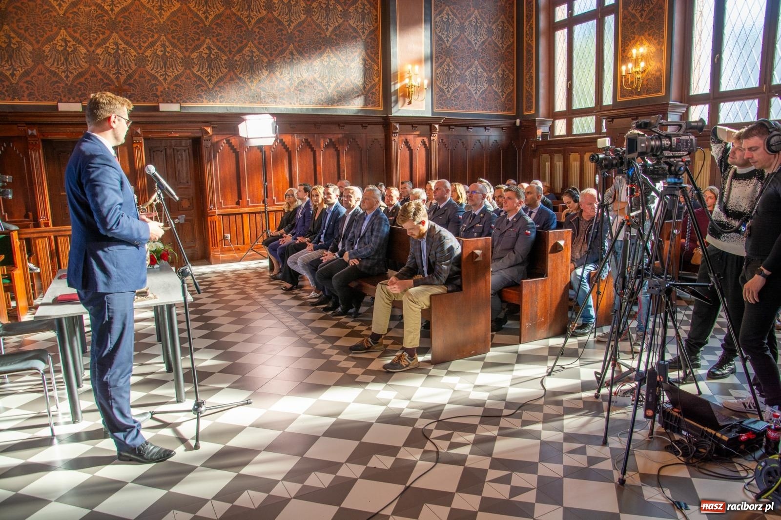 Zdjęcie w galerii na portalu naszraciborz.pl: Podpisano umowę na remont starego szpitala przy Bema [FOTO i WIDEO] wiadomości z regionu