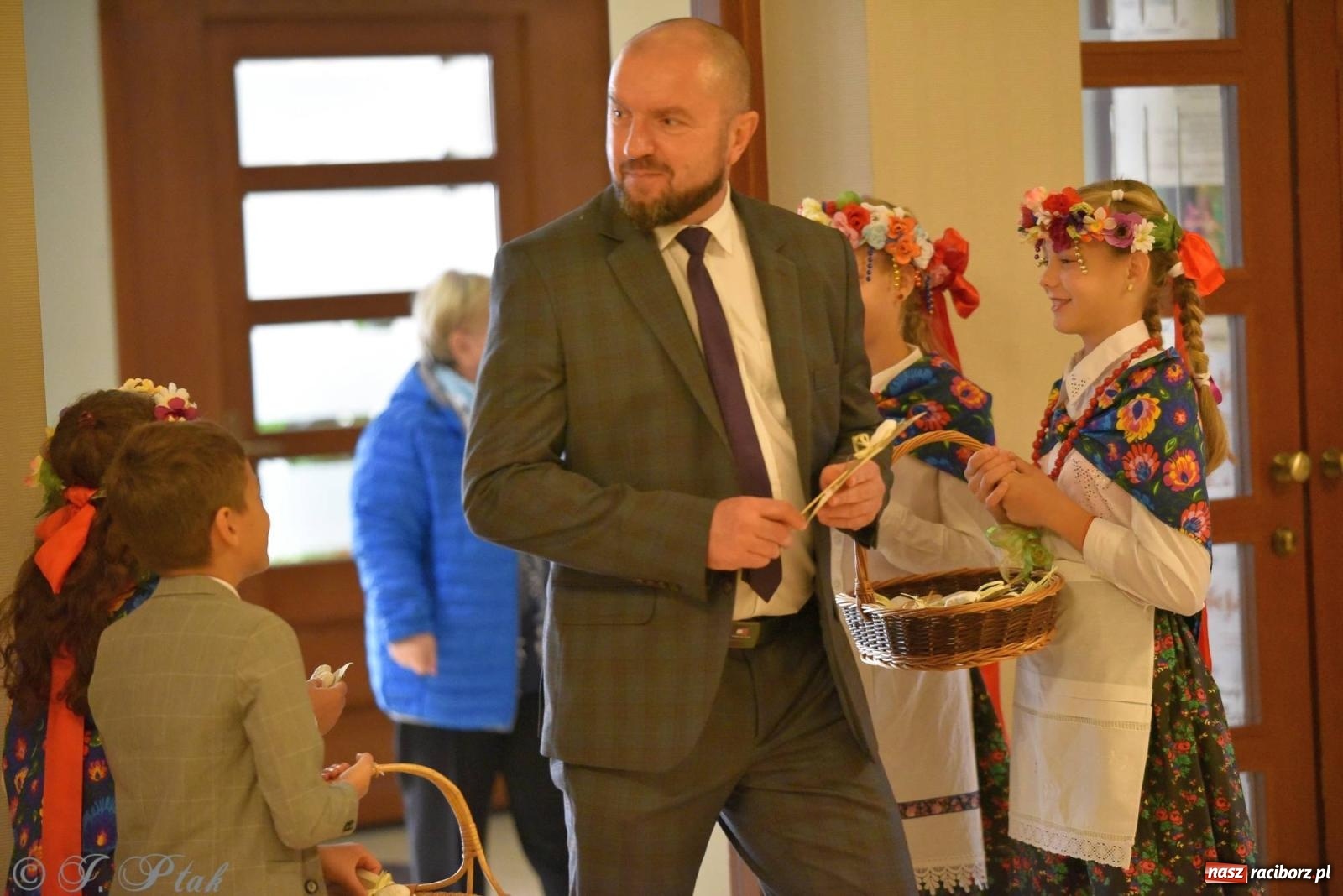 Zdjęcie w galerii na portalu naszraciborz.pl: Szkoła w Brzeziu świętuje 140-lecie [FOTO i WIDEO] wiadomości z regionu