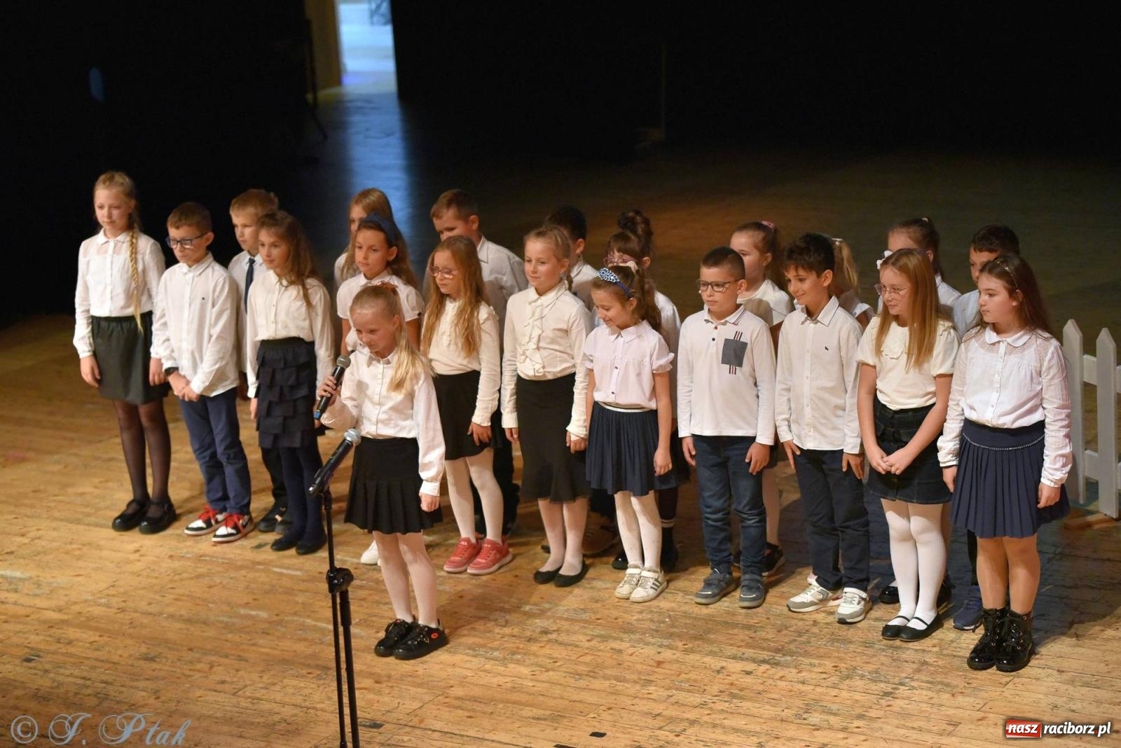 Zdjęcie w galerii na portalu naszraciborz.pl: Szkoła w Brzeziu świętuje 140-lecie [FOTO i WIDEO] wiadomości z regionu