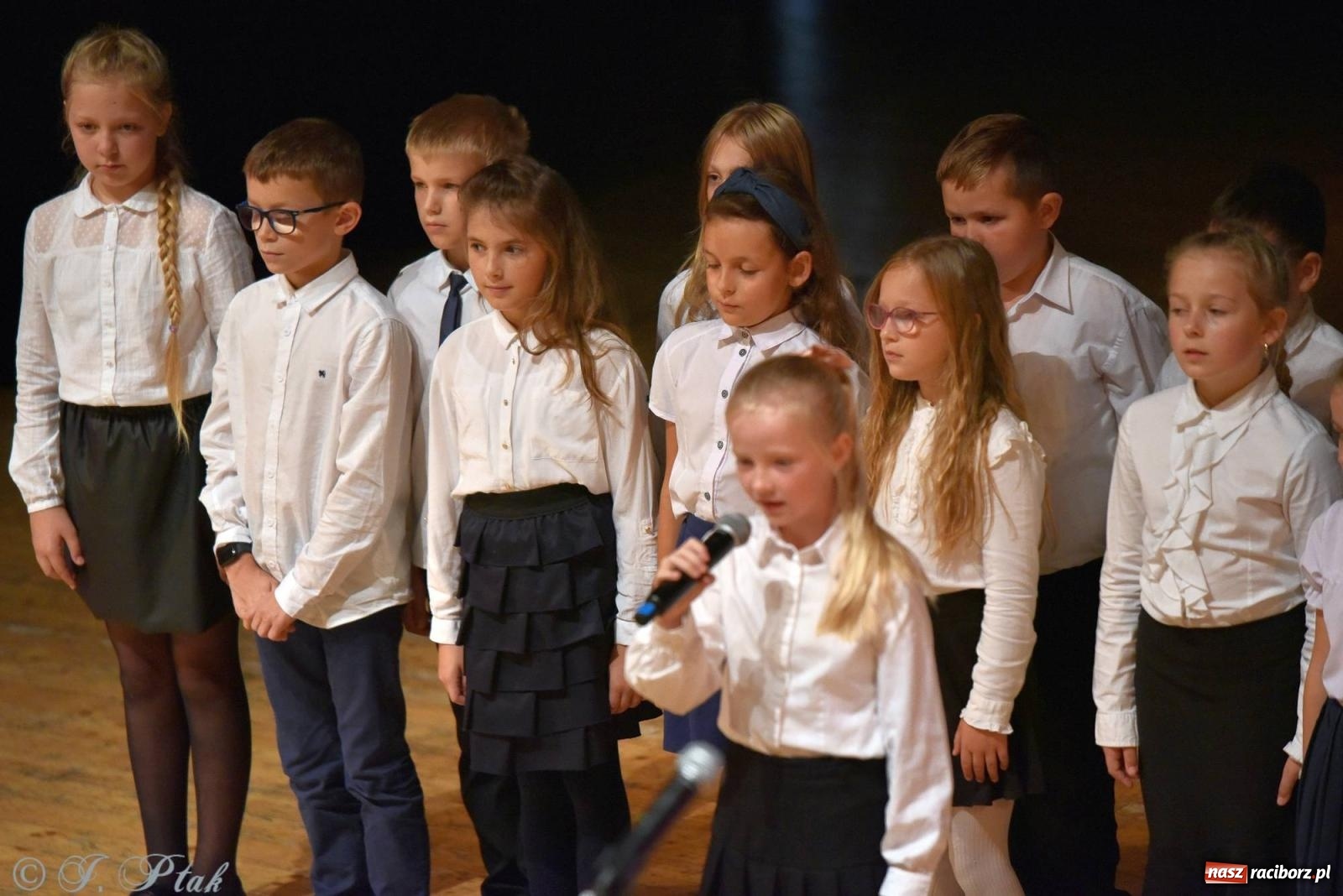 Zdjęcie w galerii na portalu naszraciborz.pl: Szkoła w Brzeziu świętuje 140-lecie [FOTO i WIDEO] wiadomości z regionu